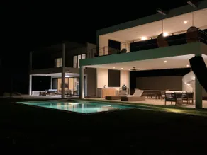 Secluded Villa: Pool, Fire-pit, 5 min to Beach - Image 2