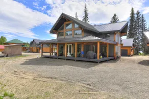 Luxury Cabin on the Lake w: Hot Tub - Image 3