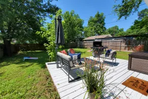 Downtown Dweller: Denison 3BDRM near Main St - Image 3