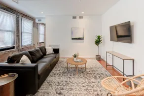 Chic Downtown Apt: Beale St, Food & Fun Steps Away - Image 3
