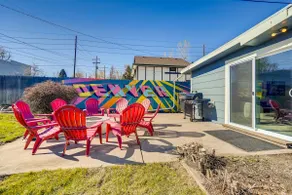 SPACIOUS MODERN HOME, YARD, A/C, W/D, WIFI, TV - Image 2