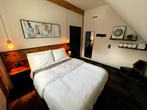 Ted Conklin Suite - Image 2