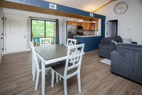 Landers Lake House on the links - Image 2