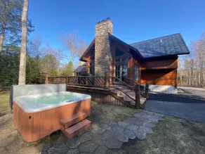 New Large Adirondack Lodge with Pond Waterfront and A/C - Image 5