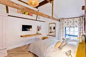 The Playhouse | Sleeps 2 | Rye | East Sussex - Image 2