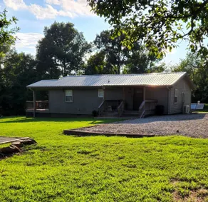 QUIET CABIN ON THE FARM - Image 2