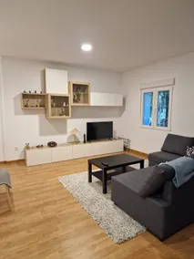 Entire apartment in C. Alcalá - Image 4