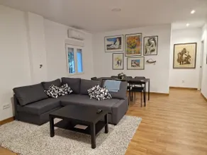 Entire apartment in C. Alcalá - Image 2