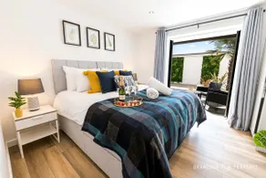 100m to the beach and sea at Southbourne - Image 2