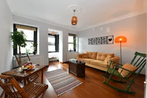 Apartment with a fairy tale & tower view across from Galata - Image 4