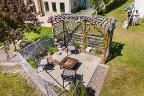 Family Home w/ Swim Spa and Lake Views in High River - Image 4