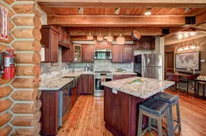 Stunning Cabin Minutes From Shasta Lake - Image 2