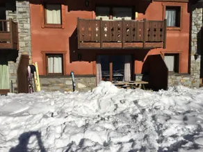 Beautiful 2-room 4-person 35 m2 at the foot of the slopes - Image 2