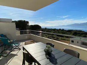 T2 45 m² - Terrace with panoramic sea view - Image 5
