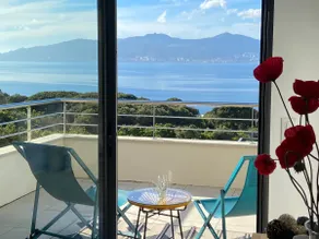 T2 45 m² - Terrace with panoramic sea view - Image 4