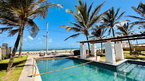 Beachfront House with 7 to 10 air-conditioned suites - Image 2