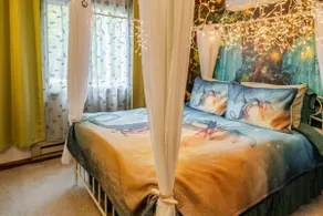 Dragon House - Hot Tub, Mini Golf, Pet Friendly - Image 4
