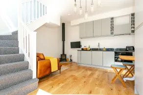 Harrogate Centre- Modern stylish 2 bedroom house - Image 2