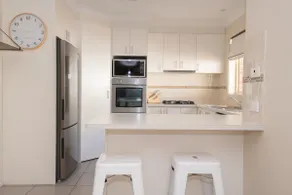 Park Villa - Near CBD, Spacious, Ideal for Work - Image 5
