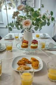 Romantic 150m² near Opera - Hidden Gem w/ AirCon - Image 5