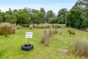 Hundred Acre Hideaway - Barrel - Hot Tub 1 - Image 5