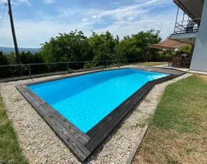Stylish Duplex with Pool & Panoramic Lake View - Image 4