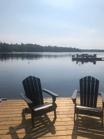 Lakefront 4 bedroom cottage with hot tub and sauna - Image 3