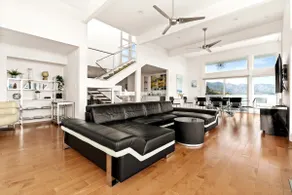 Executive Retreat with Stunning Bay Area Views - Image 4