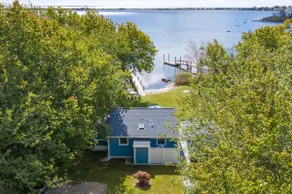 Waterfront home with private dock, kayaks & paddleboard!! - Image 5