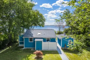 Waterfront home with private dock, kayaks & paddleboard!! - Image 4