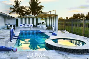 Miami Luxury Escape w/Heated Pool/Jacuzzi & BBQ - Image 3