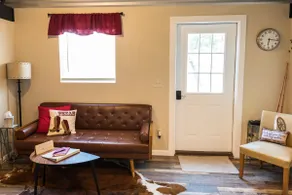 The Ranch Motel. Large cottage in a country setting with pool and hot tub.   - Image 5