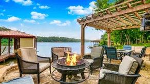 AQUAVISTA Lakefront-Holly Lake*Hot Tub*Great View - Image 3