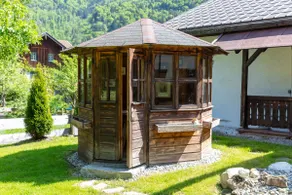 Entire house with large garden and private sauna - Image 3