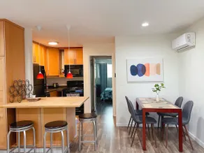 💎Cozy 1B1B in prime location • 🌲AC/1000m wifi/More - Image 5