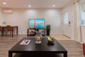 💎Cozy 1B1B in prime location • 🌲AC/1000m wifi/More - Image 4