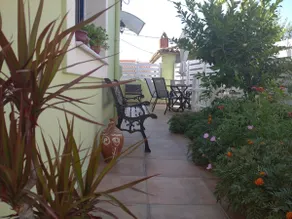 Granny's Home - Image 2