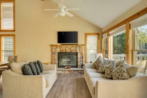 Pocono Luxury Escape - Image 4