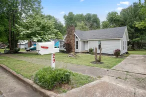 N. Jackson Home Sleeps 8 Near Union Univ. & I-40 - Image 2