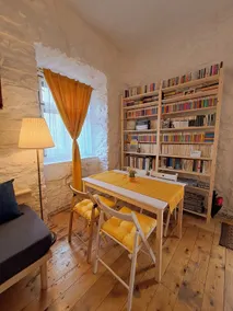 Books Room in an historic house - Image 4