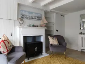 Maidenwell Cottage. Near Chesil Beach, Portland - Image 4