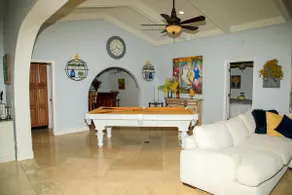 The Leonie! Luxury Home (Woodlands Country Club) - Image 3
