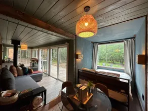 Container Cabin in the Catskills (Forest) - Image 2