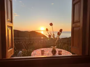 Μπαλκόνι του Αιγαίου father's house in Kimi - Image 3