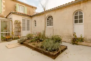Marine Getaway Apartment – Maison d'Aligre - Image 5