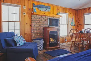 Nautical Lake House - Beautiful Sunsets, Sleeps 11 - Image 4