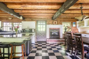 Five bedroom log cabin near Waipi'o Valley - Image 3