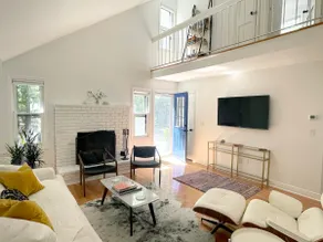 Lovely Springs Home w/ Pool + Landscaped Yard - Image 3