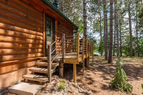 Cozy 2 bedroom cabin on the water - great location, must see!! - Image 5