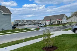 Large 5br home, 3 pools and no amenity fees ! - Image 3